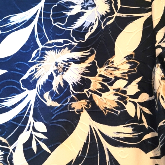 JM Collection Women Navy Floral Blouse Size P/M - Picture 5 of 6